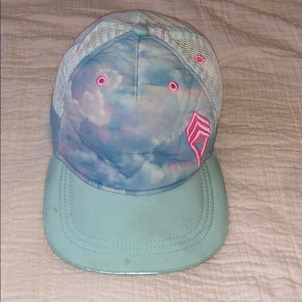 Ivivva hat